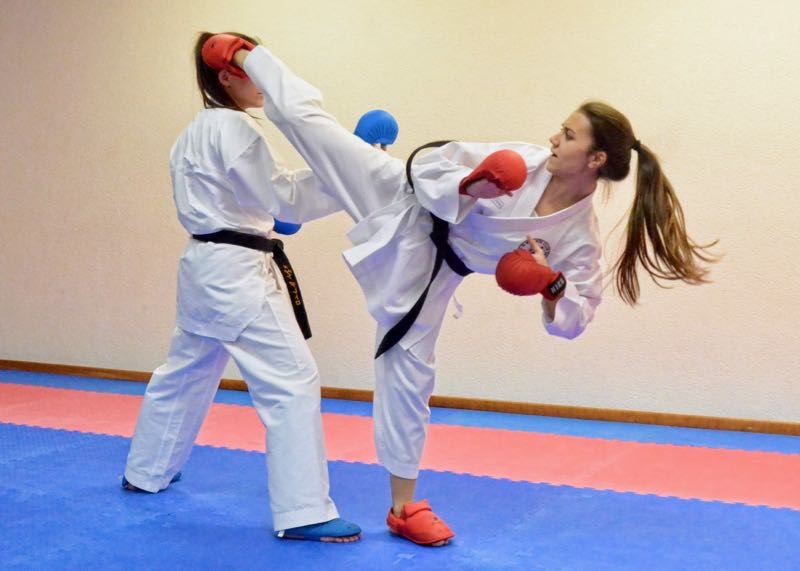 Rebecca Bartolotta Karate Club Valais