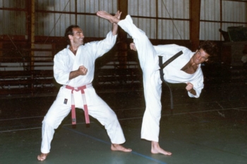 Dominique Valera 9e Dan et Olivier Knupfer 7e Dan Karate Club Valais Sion Suisse Switzerland